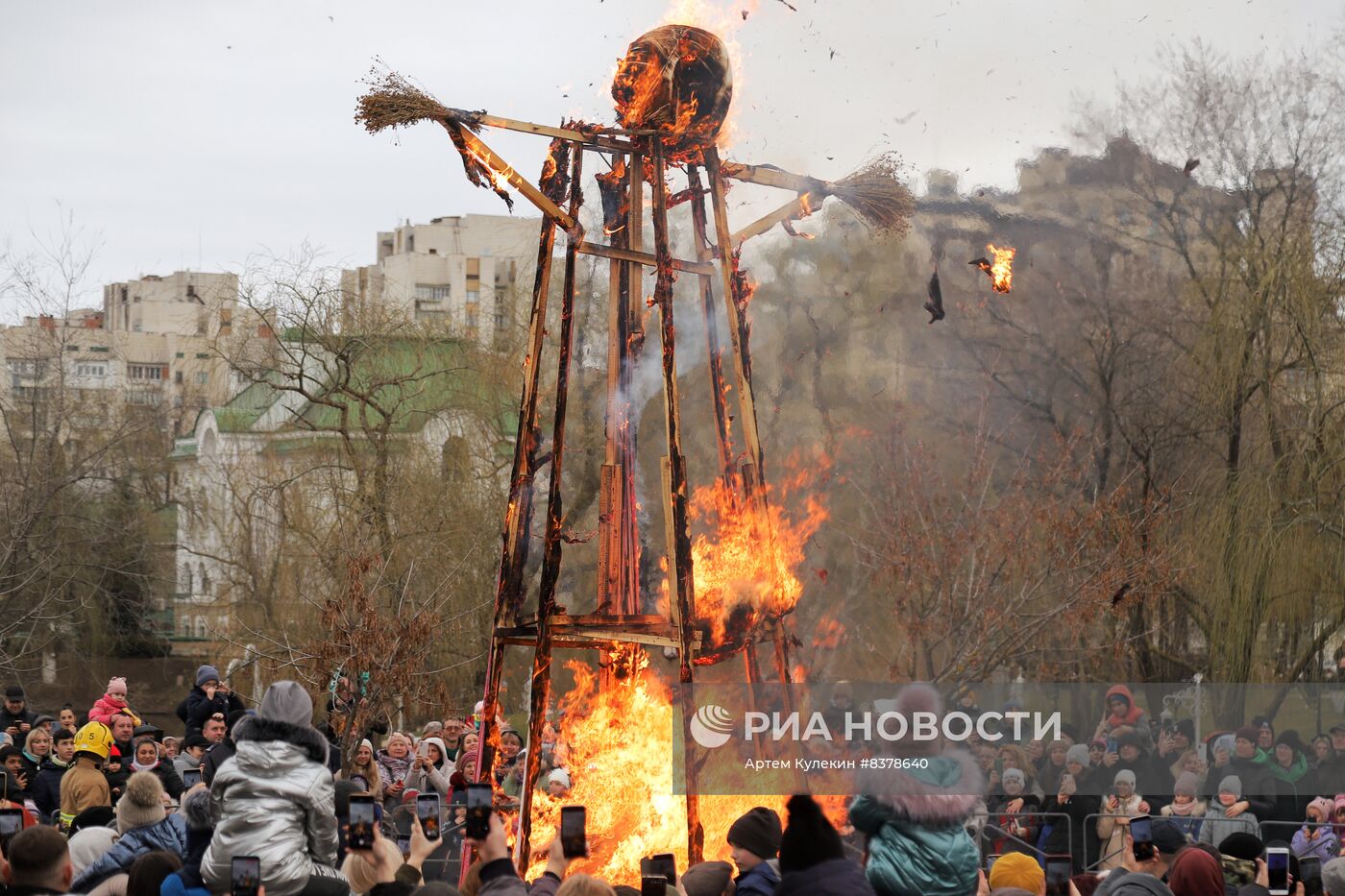 Празднование Масленицы в странах СНГ