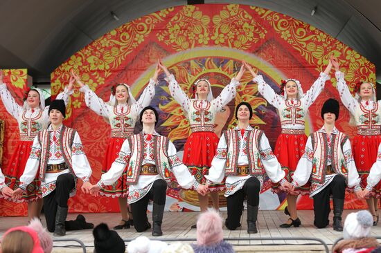 Празднование Масленицы в странах СНГ