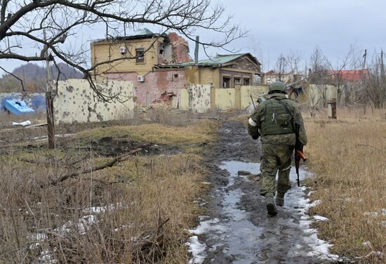 Разрушения в Марьинке Донецкой народной республики