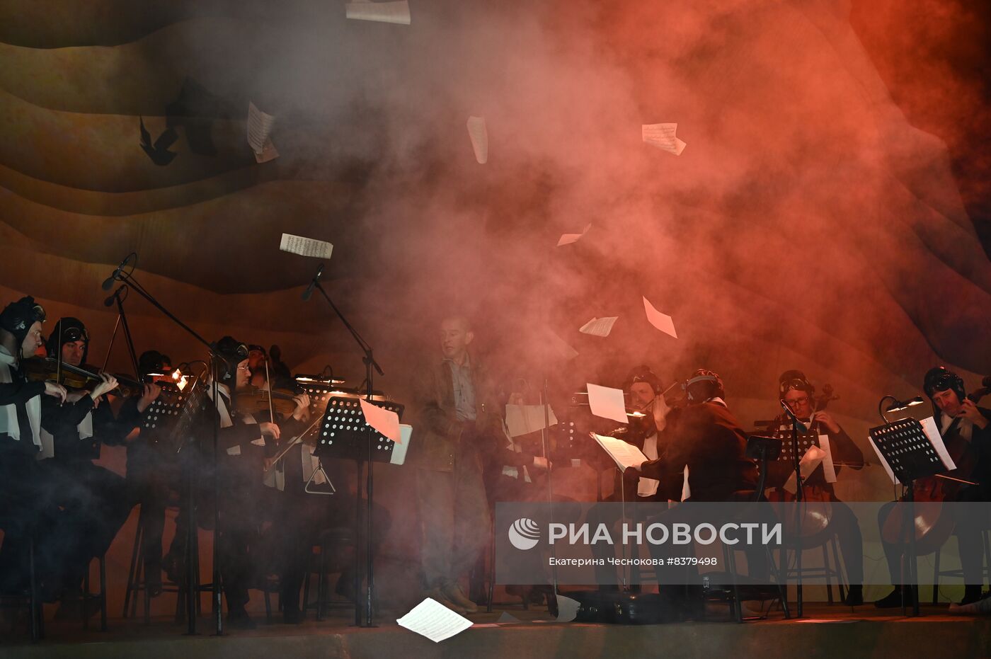 Зимний международный фестиваль искусств. Спектакль "Не покидай свою планету"