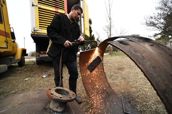 Аварийно-восстановительные работы на центральном водоводе в Крыму