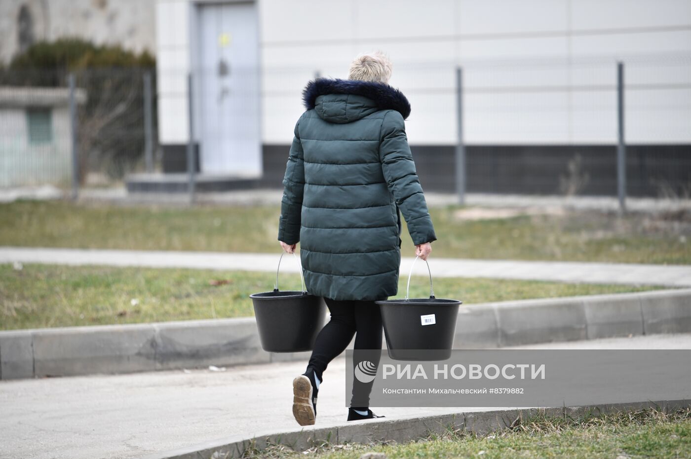 Подвоз питьевой воды для жителей Евпатории