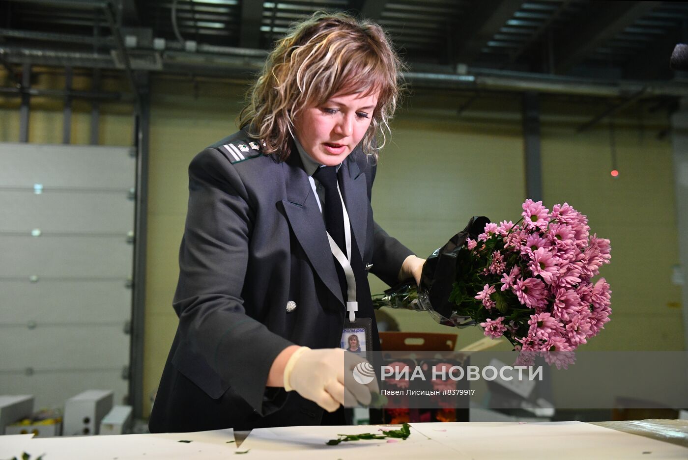 Поставка цветов к 8 Марта в Екатеринбург