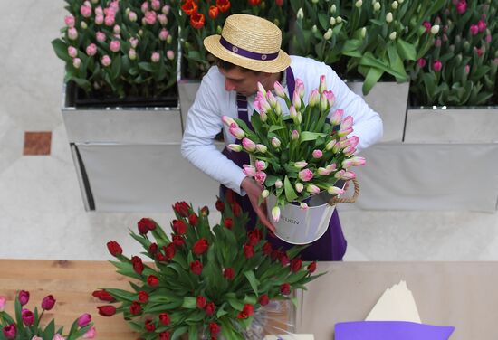 Цветочная ярмарка "Пассаж в цветах"