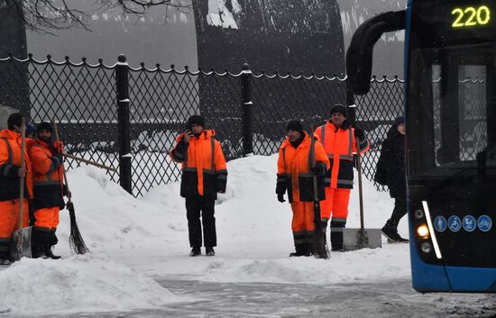 Уборка снега