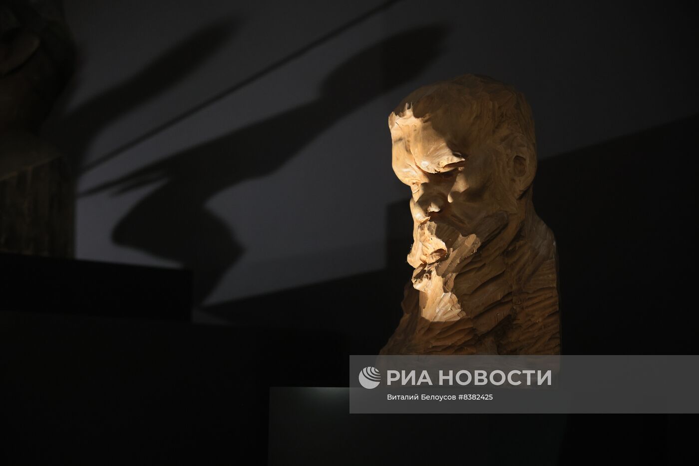 Выставочный проект "17/37. Советская скульптура. Взлёт"