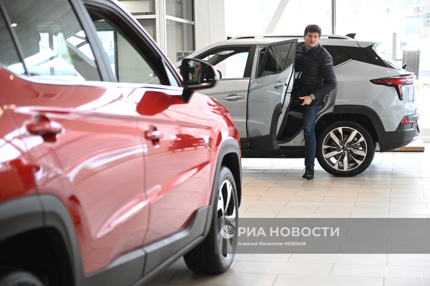 Старт продаж автомобилей "Москвич" у всех официальных дилеров