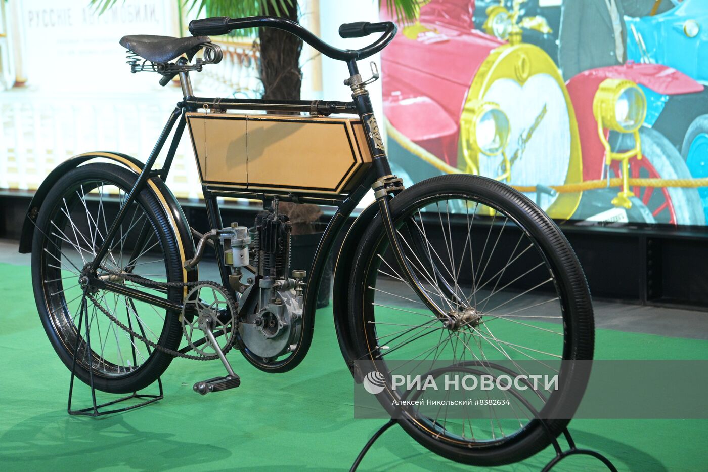 Выставка "Первые моторы России"