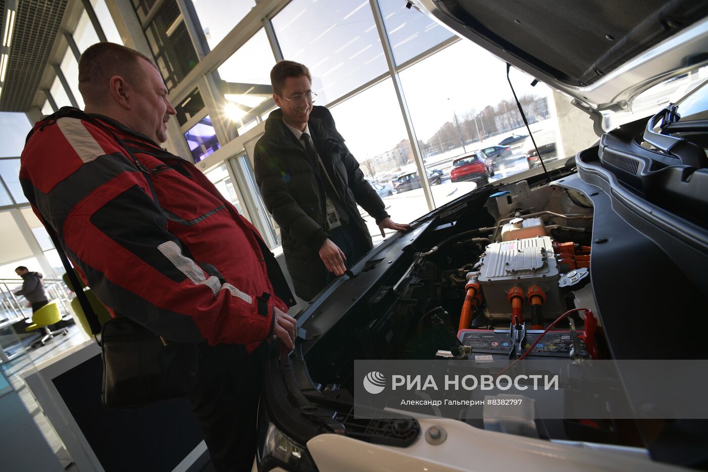 Старт продаж автомобилей "Москвич" у всех официальных дилеров
