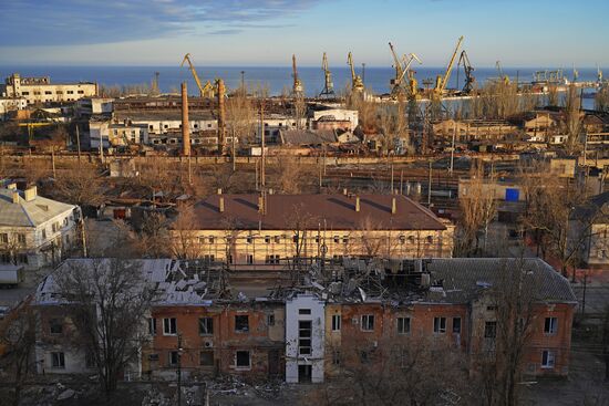 Повседневная жизнь в Мариуполе