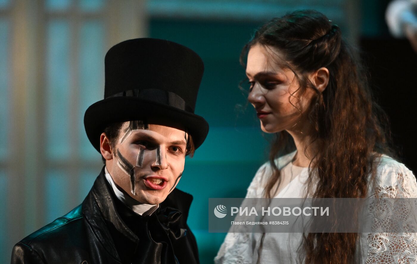 Спектакль "Чудный сон Татьяны" в театре "Школа драматического искусства"