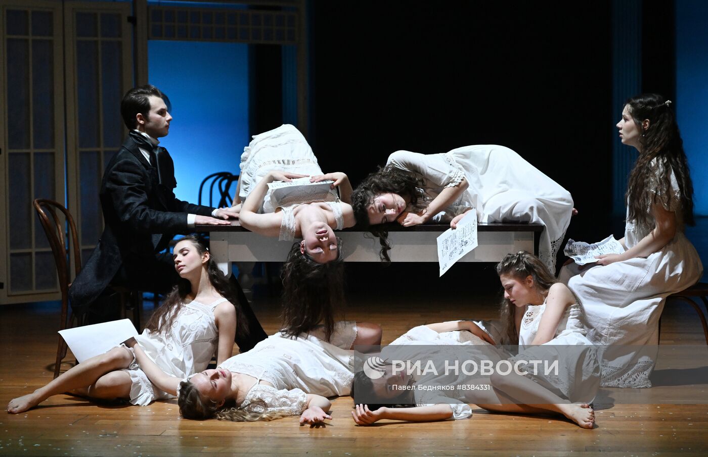 Спектакль "Чудный сон Татьяны" в театре "Школа драматического искусства"