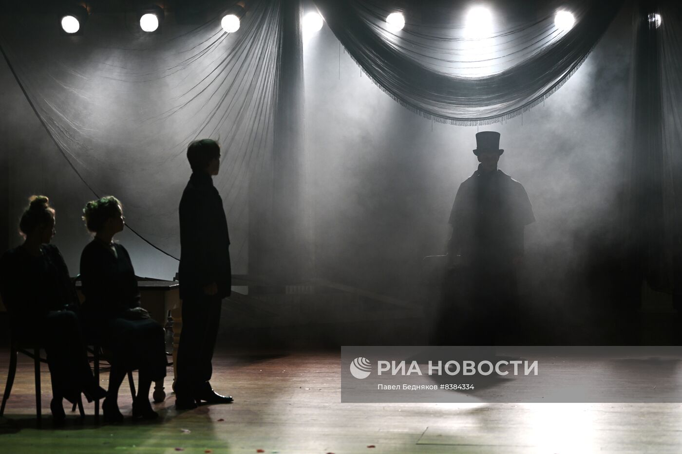Спектакль "Чудный сон Татьяны" в театре "Школа драматического искусства"