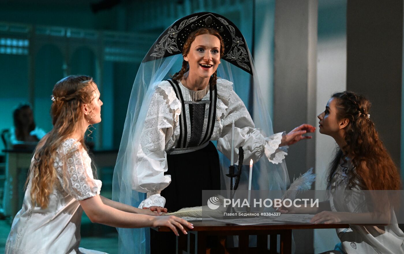 Спектакль "Чудный сон Татьяны" в театре "Школа драматического искусства"