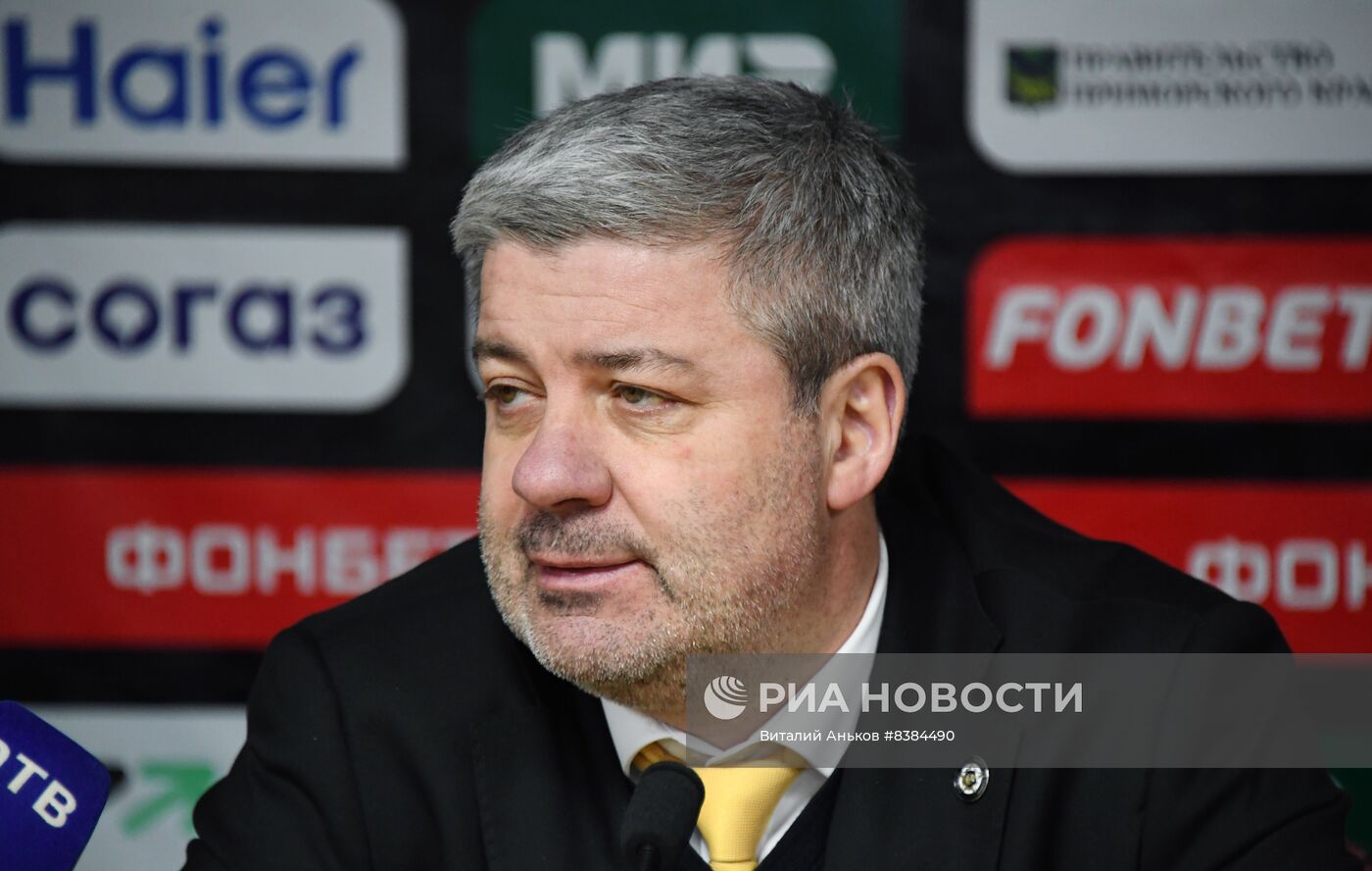 Хоккей. КХЛ. Матч "Адмирал" - "Салават Юлаев"