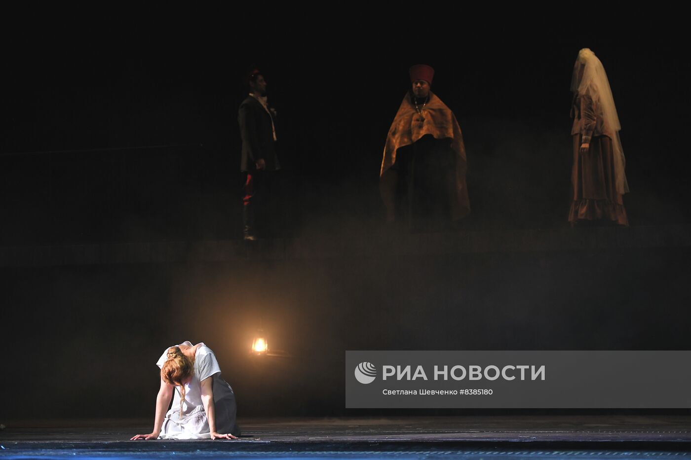 Спектакль "Тихий Дон" в театре "Русская песня"