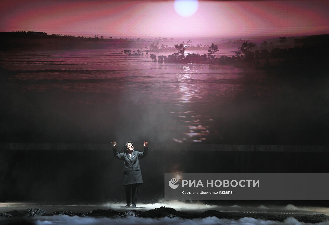 Спектакль "Тихий Дон" в театре "Русская песня"