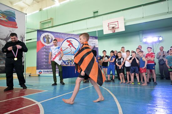 Юношеские спортивные соревнования в Луганске