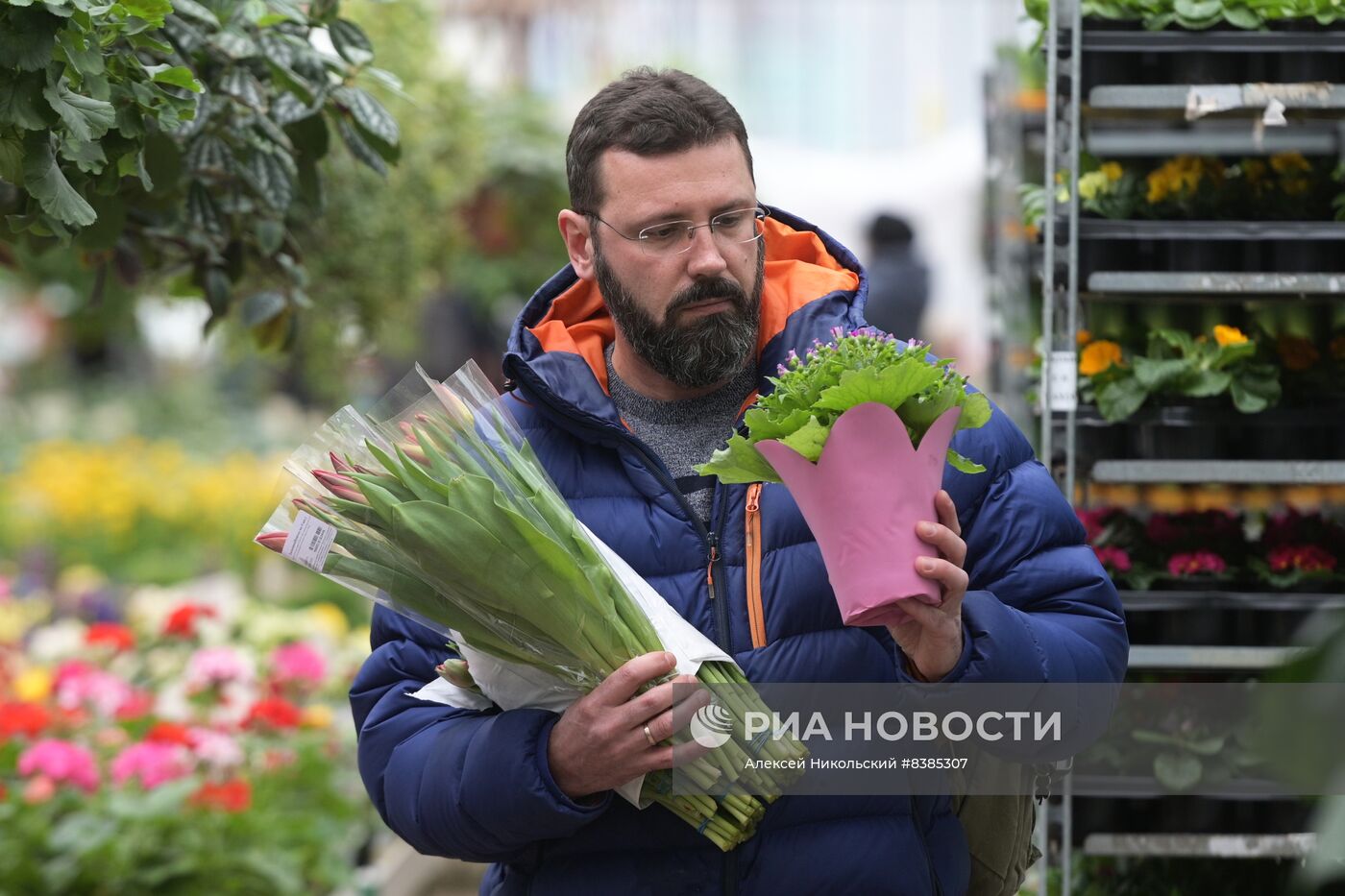 Продажа цветов к 8 марта в Московской области