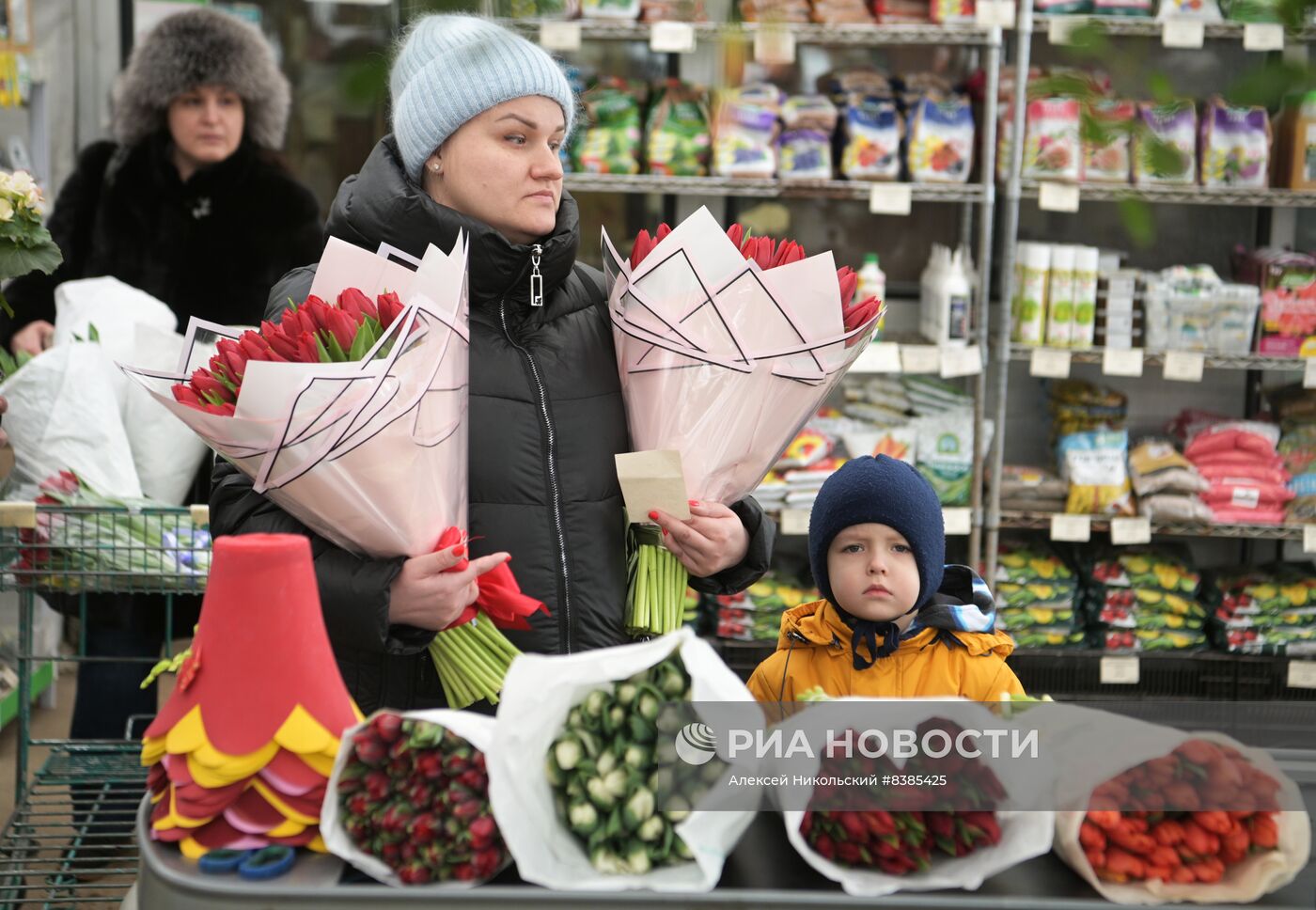 Продажа цветов к 8 марта в Московской области