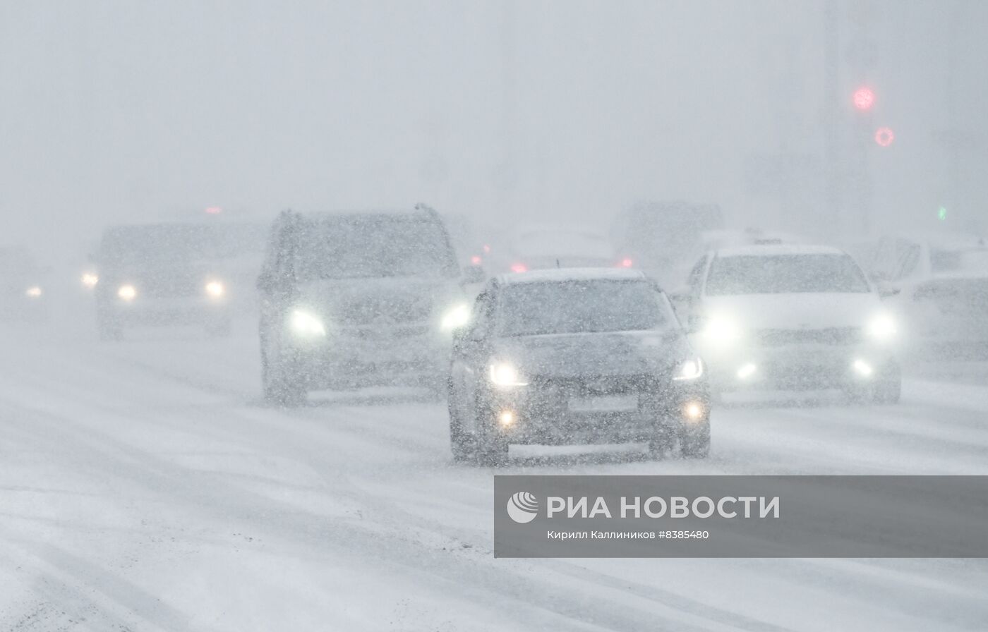 Снег в Москве