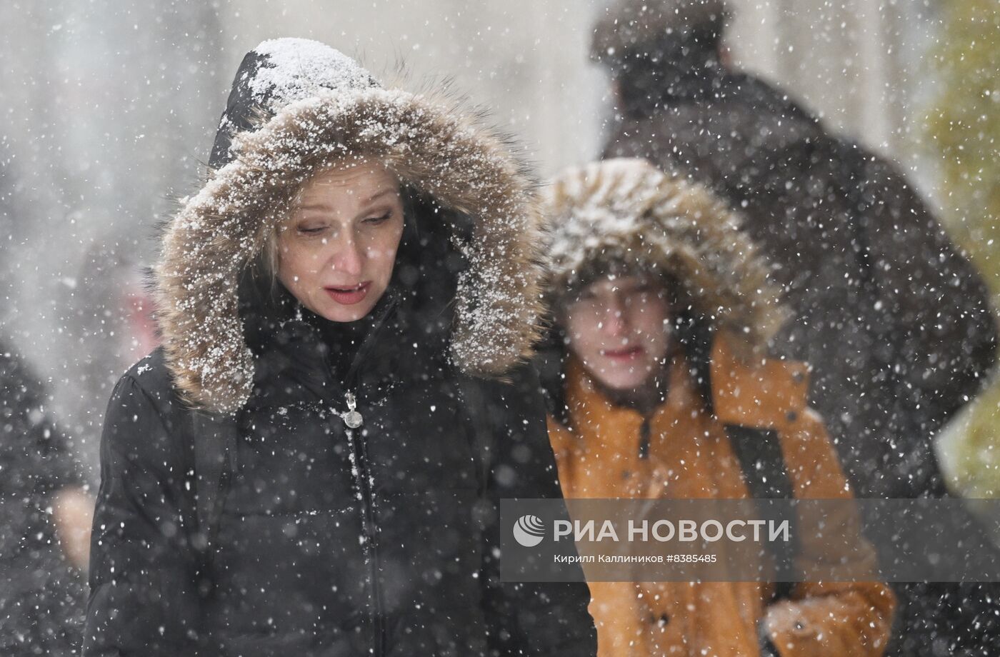 Снег в Москве