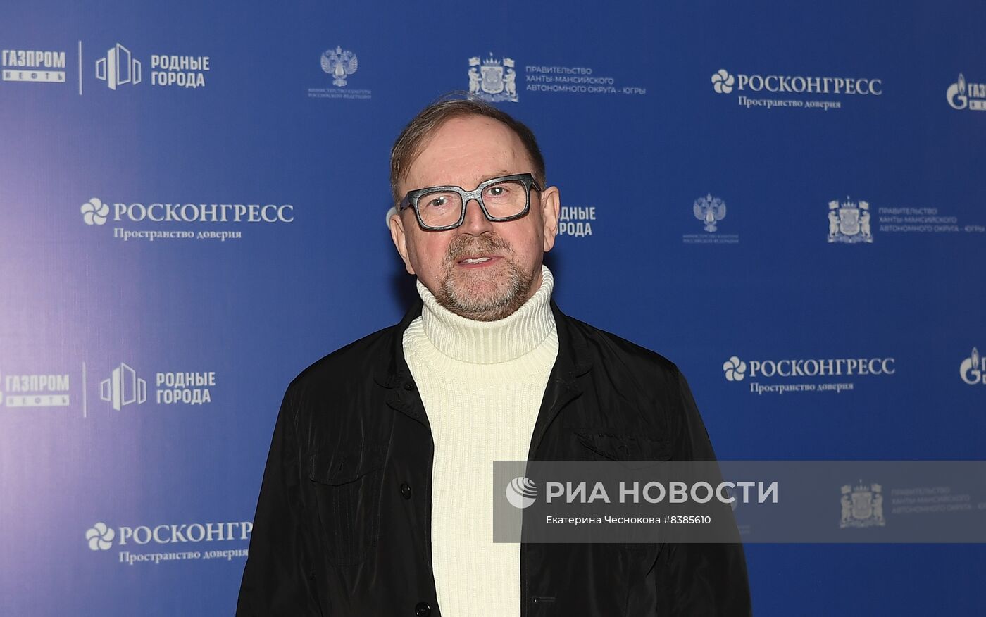 Международный фестиваль кинематографических дебютов "Дух огня"