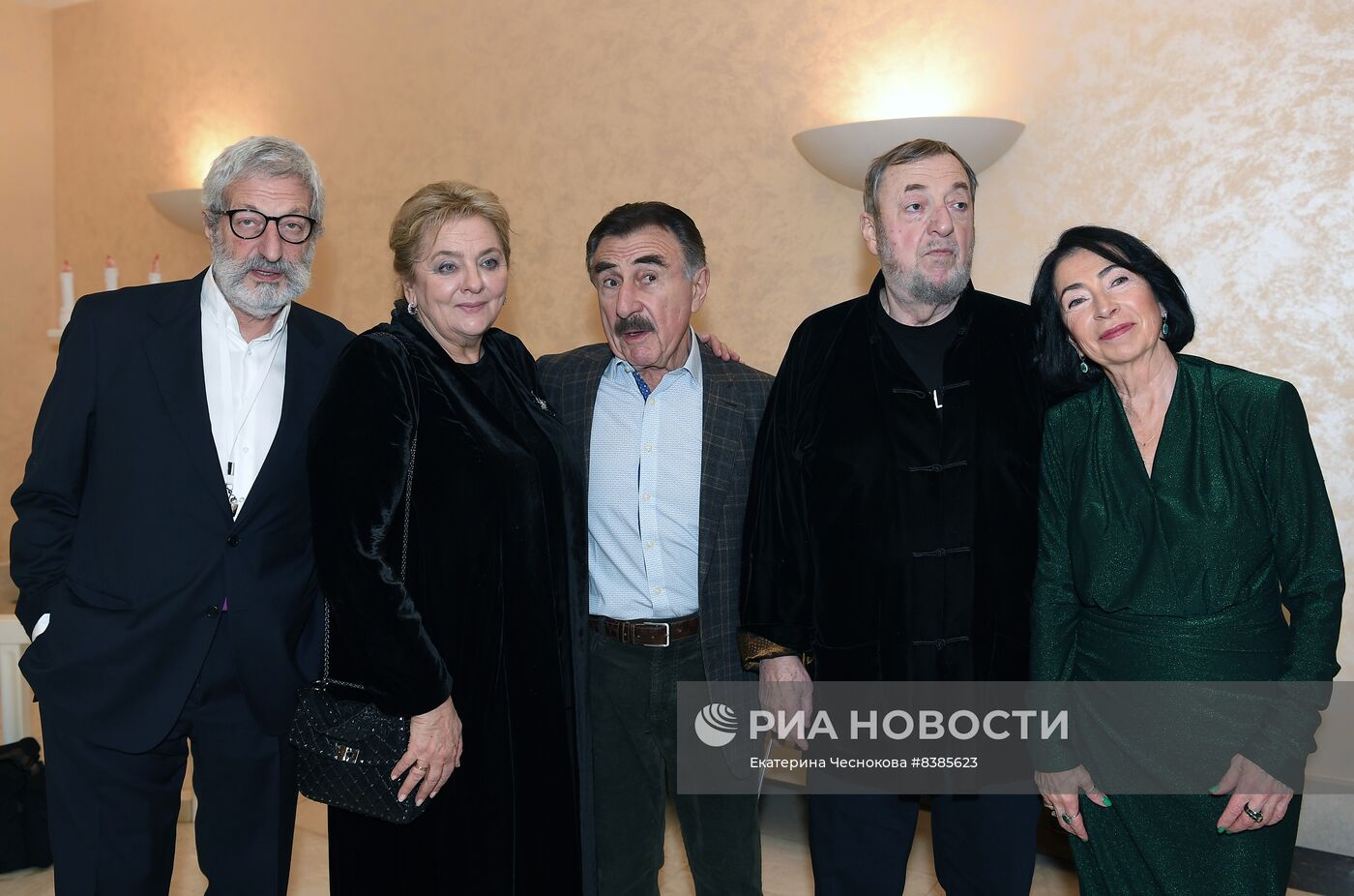 Международный фестиваль кинематографических дебютов "Дух огня"