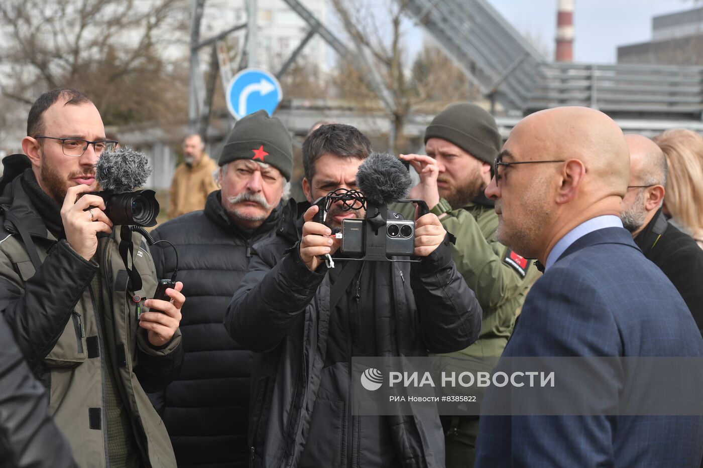 Иностранные и российские журналисты посетили Запорожскую АЭС