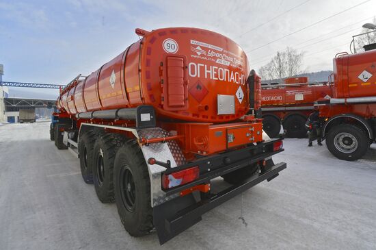 Производство тяжелой техники на машиностроительном заводе "УралСпецТранс"