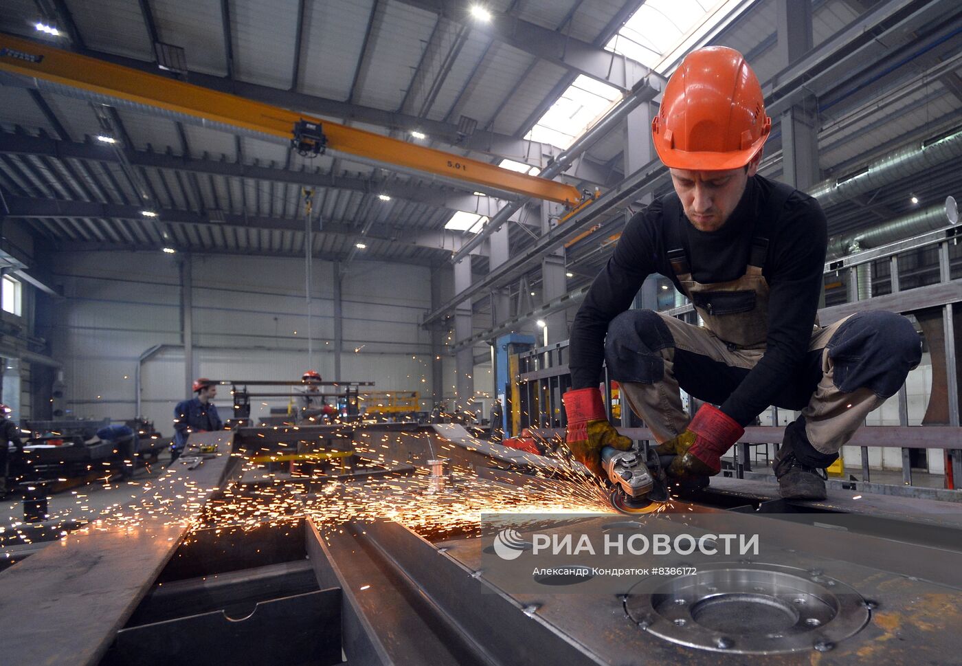 Производство тяжелой техники на машиностроительном заводе "УралСпецТранс"