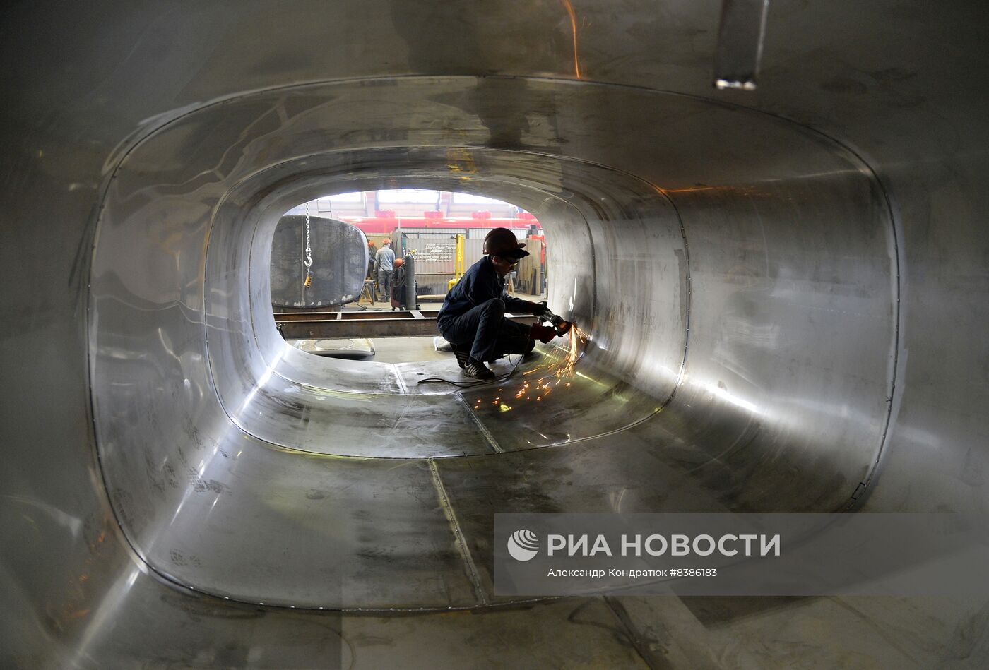 Производство тяжелой техники на машиностроительном заводе "УралСпецТранс"