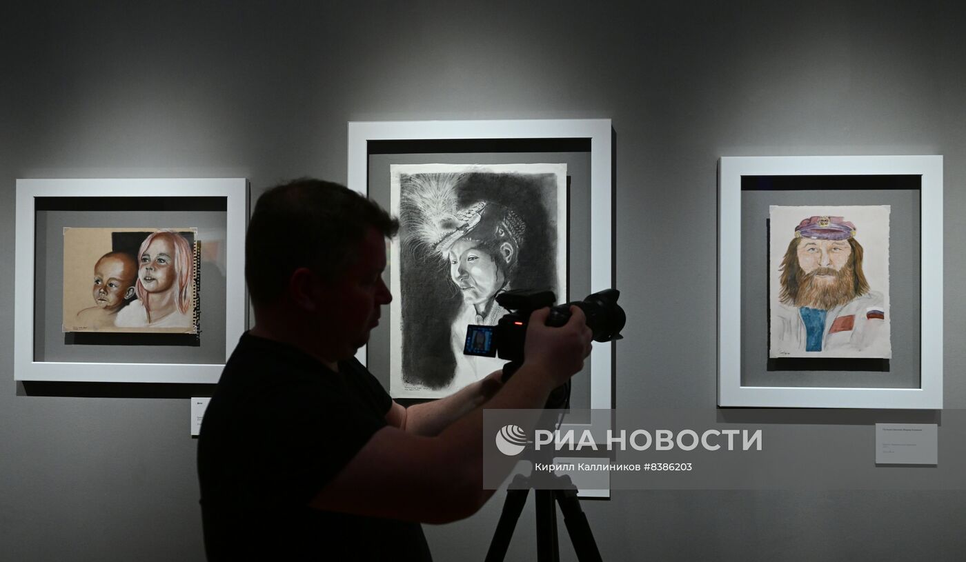 Выставка картин Виктора Бута "Берег мой тонкой линией"