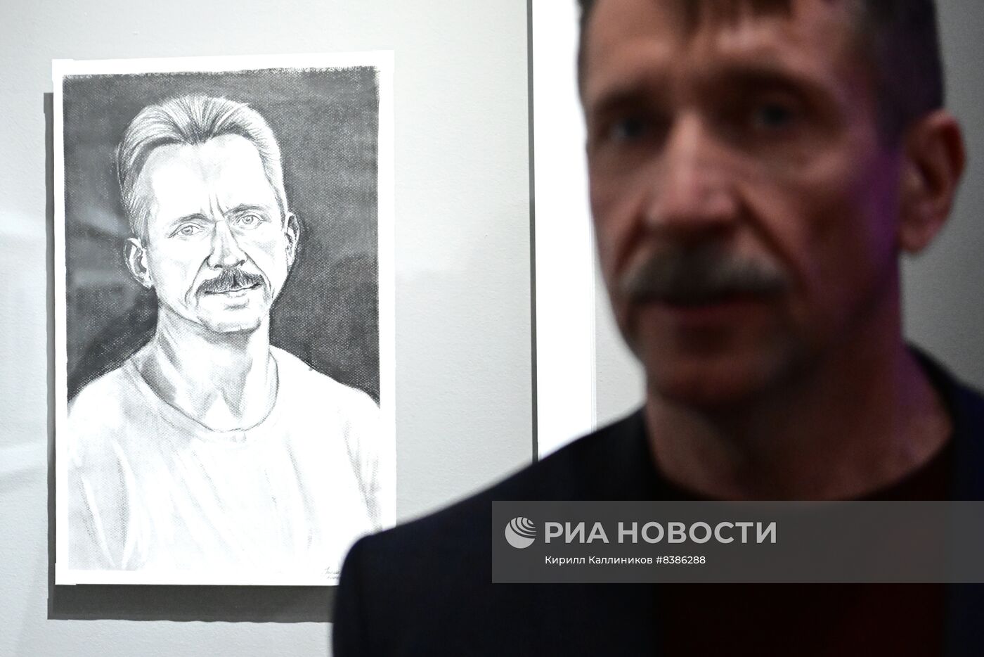 Выставка картин Виктора Бута "Берег мой тонкой линией"