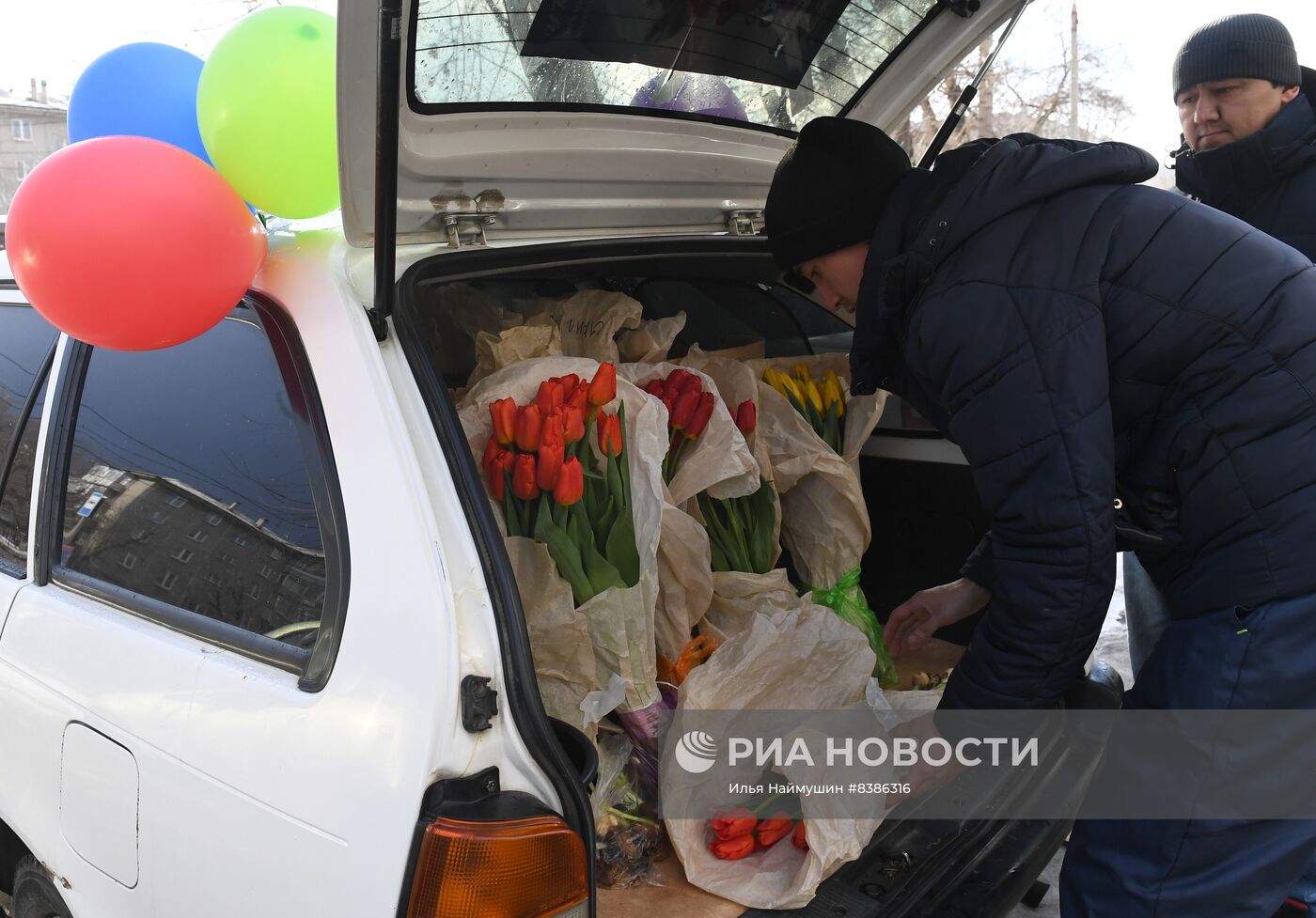 Продажа цветов к 8 марта в Красноярске