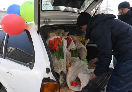 Продажа цветов к 8 марта в Красноярске