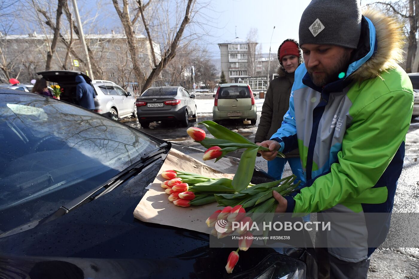 Продажа цветов к 8 марта в Красноярске