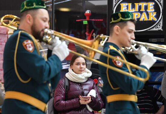 Международный женский день в России