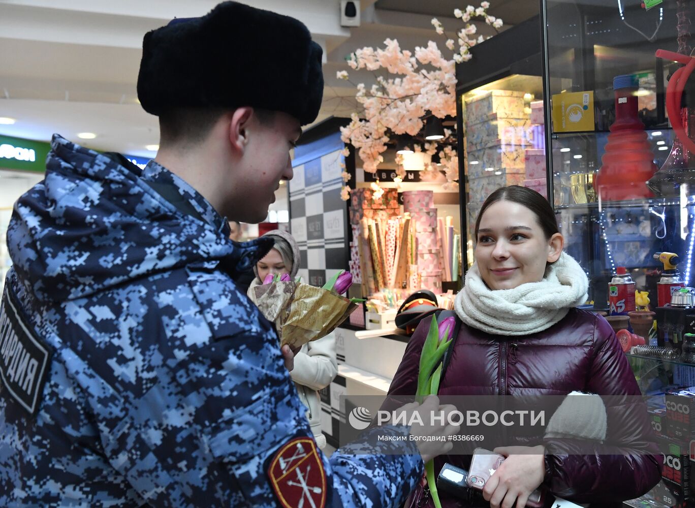 Международный женский день в России