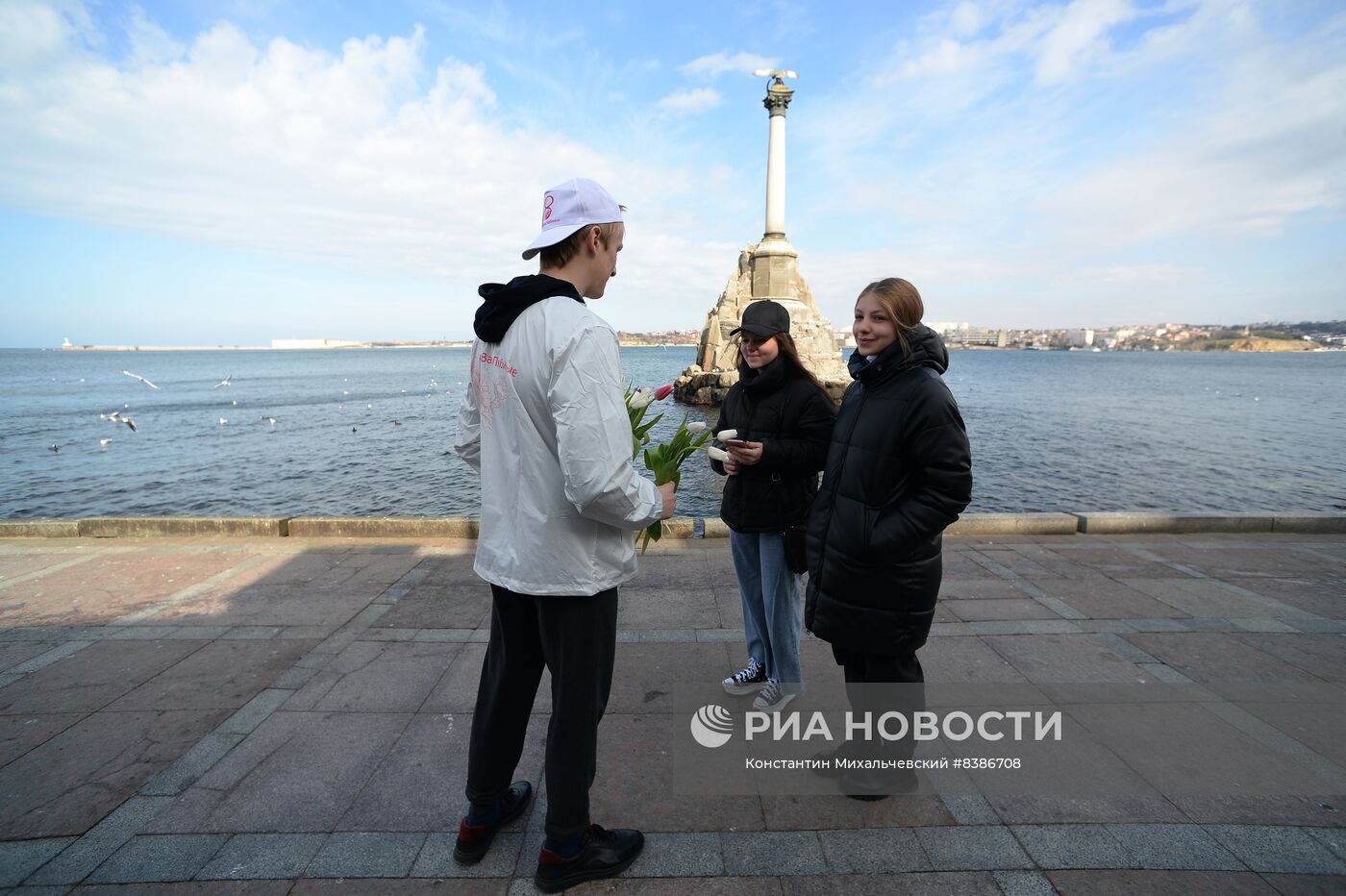 Международный женский день в России