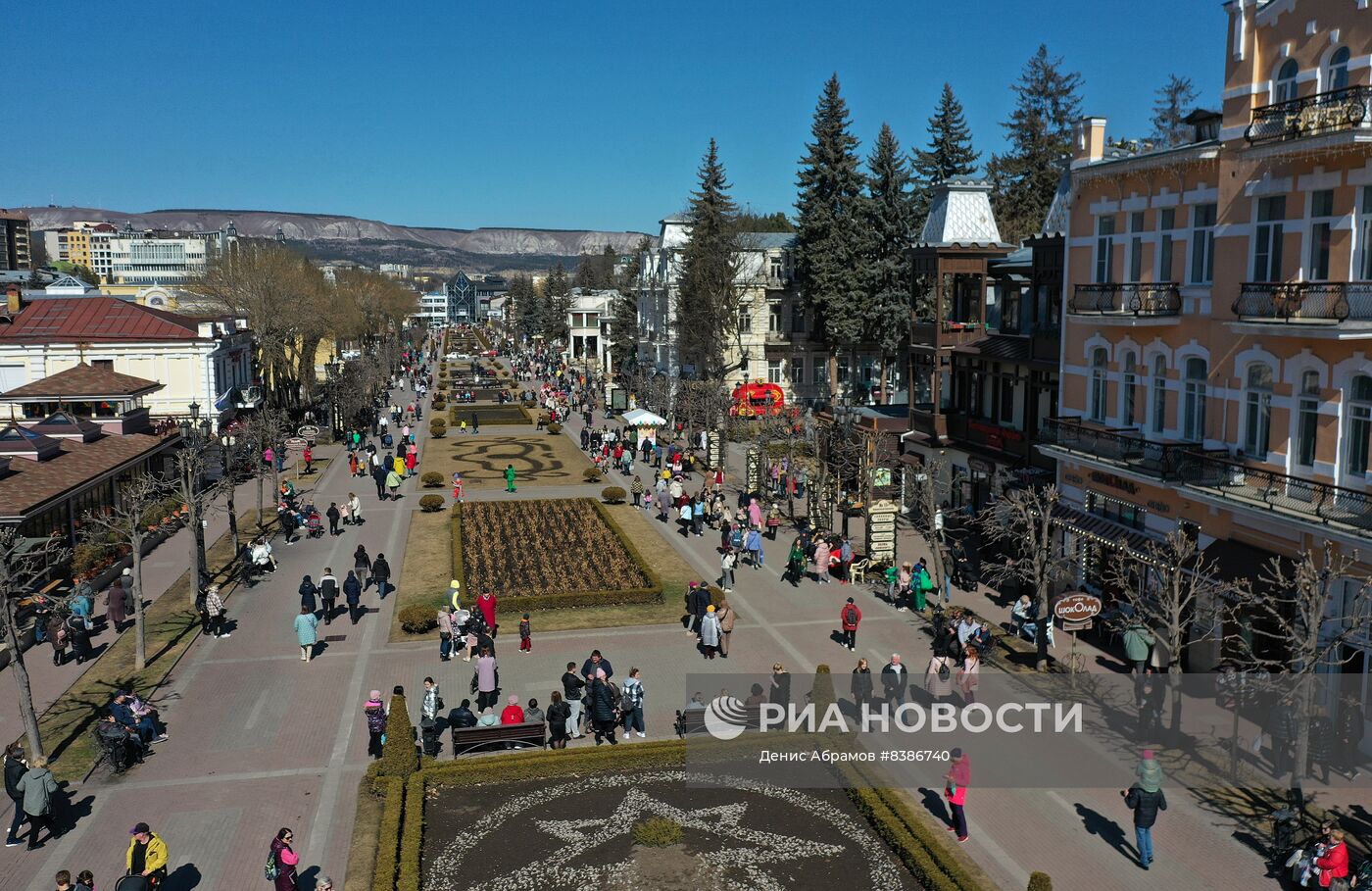 Международный женский день в России