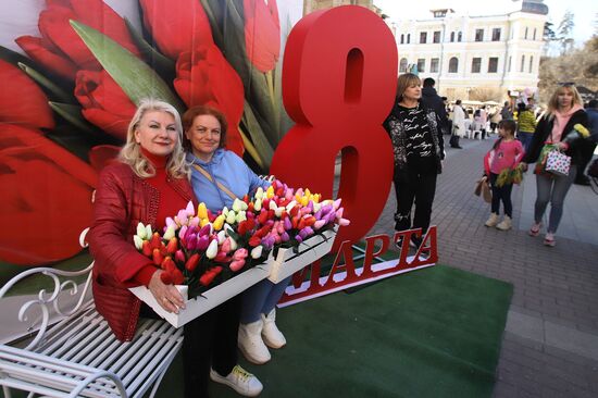 Международный женский день в России