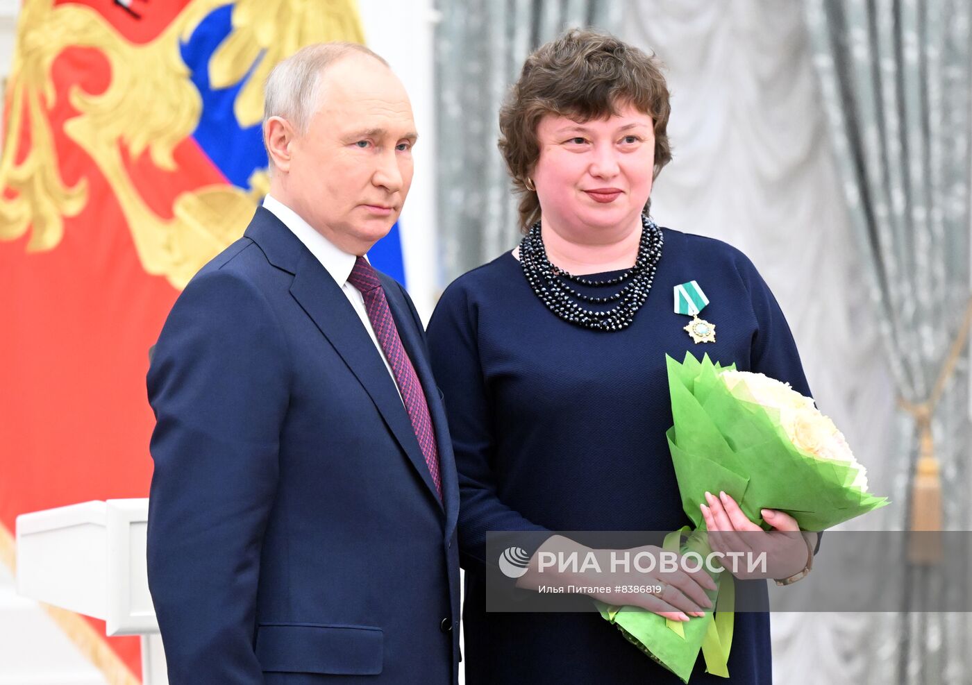 Президент РФ В. Путин вручил государственные награды выдающимся женщинам России