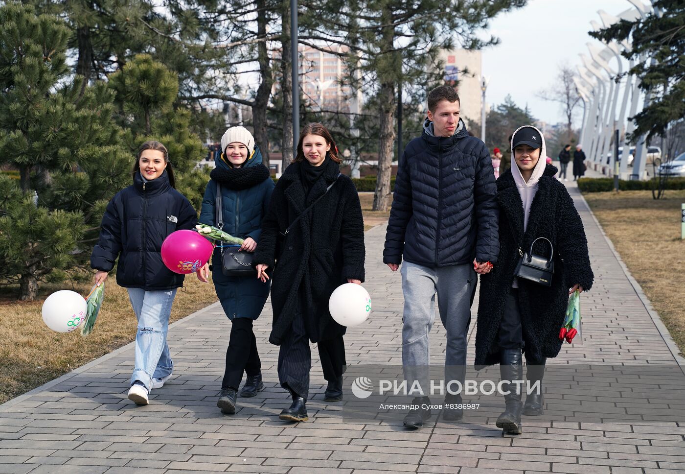 Международный женский день в России