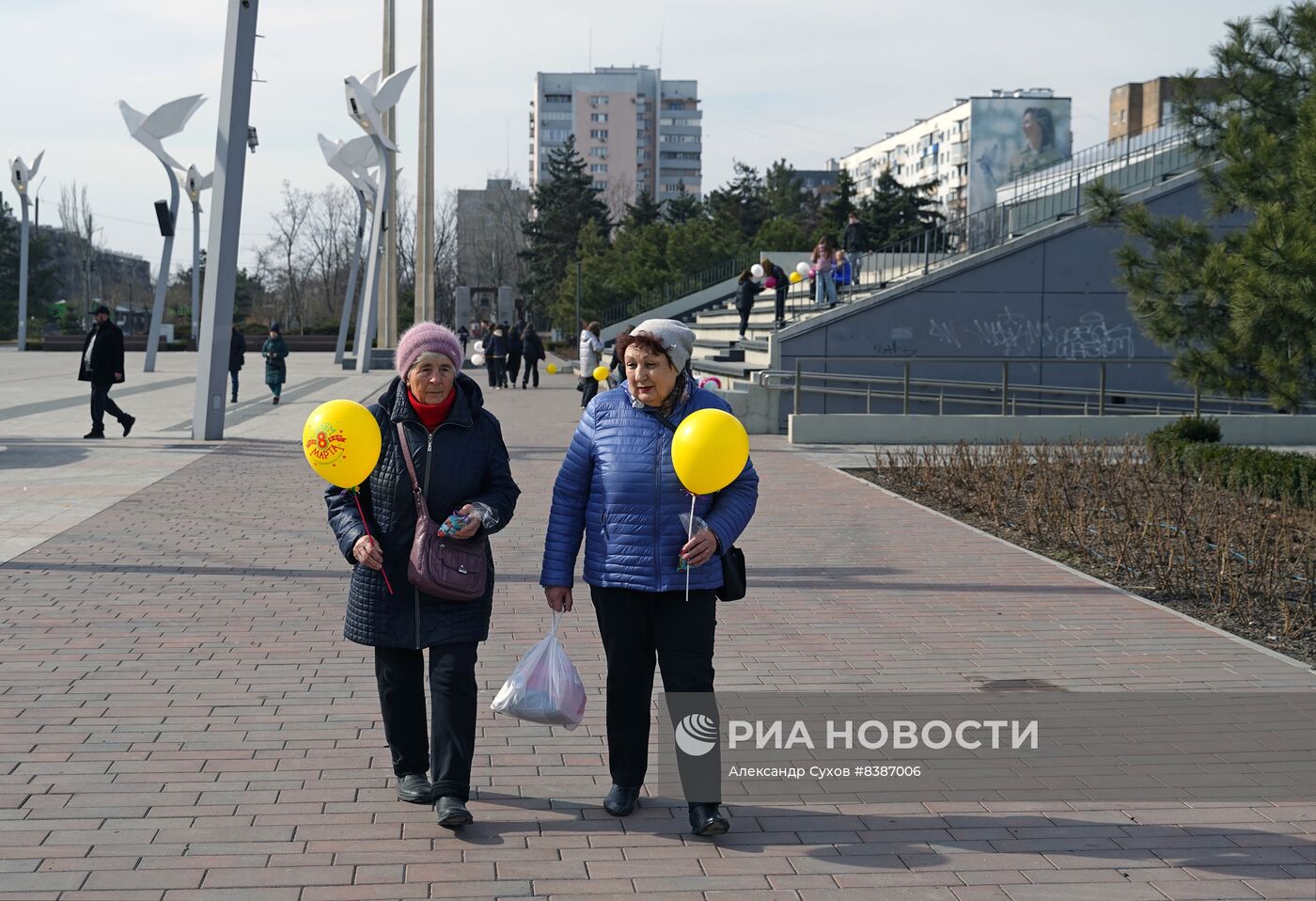 Международный женский день в России