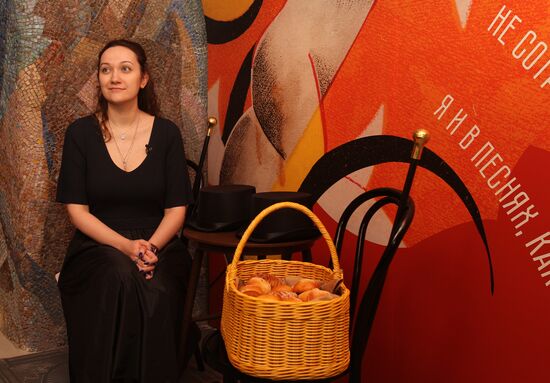 Открытие выставки "Главные хулиганы Москвы: книги и судьбы поэтов-имажинистов"