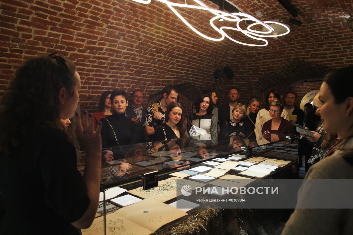 Открытие выставки "Главные хулиганы Москвы: книги и судьбы поэтов-имажинистов"