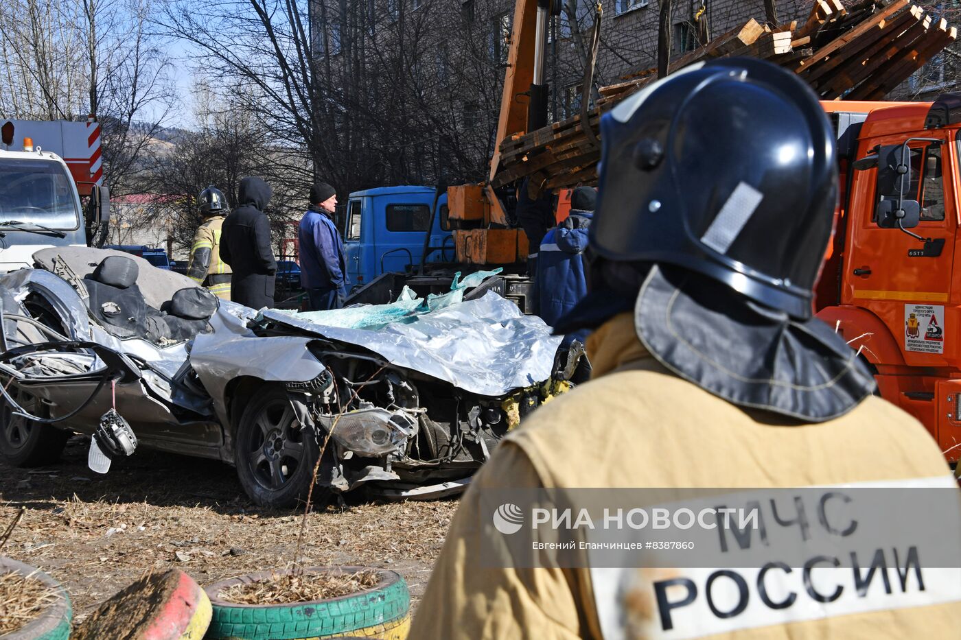 Ликвидация последствий взрыва газа в жилом доме в Чите