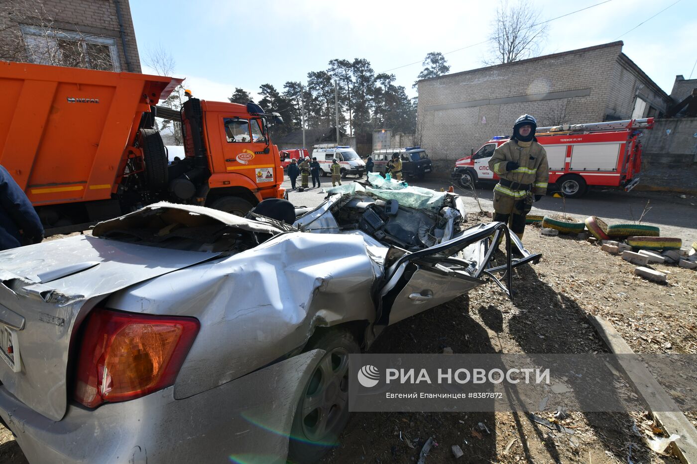 Ликвидация последствий взрыва газа в жилом доме в Чите