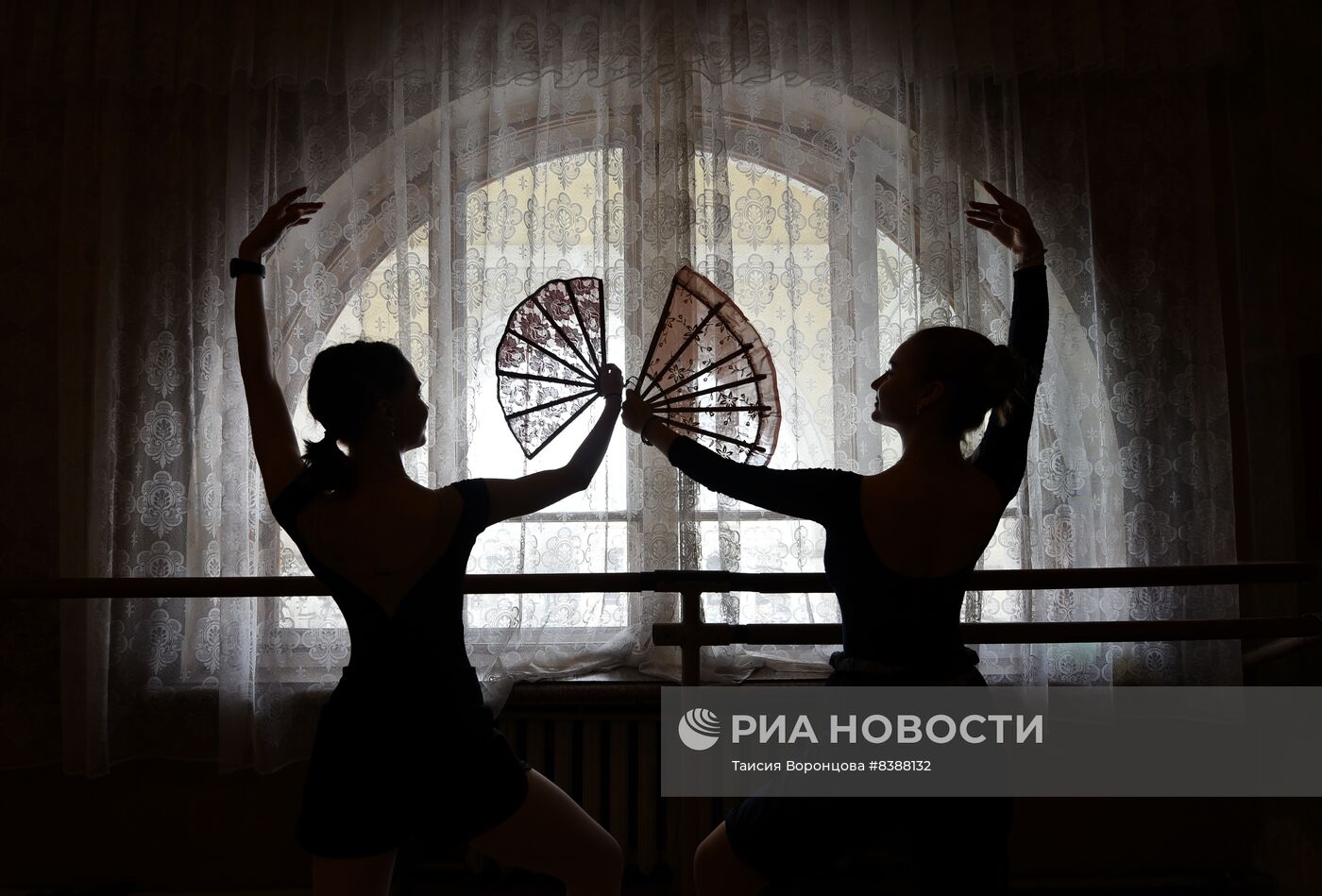Репетиция балета в театре "Донбасс опера"